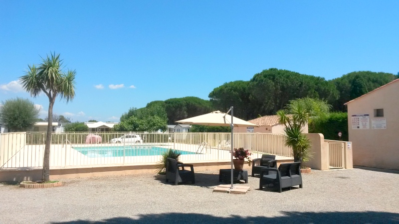 Piscine familliale Camping de Vaudois